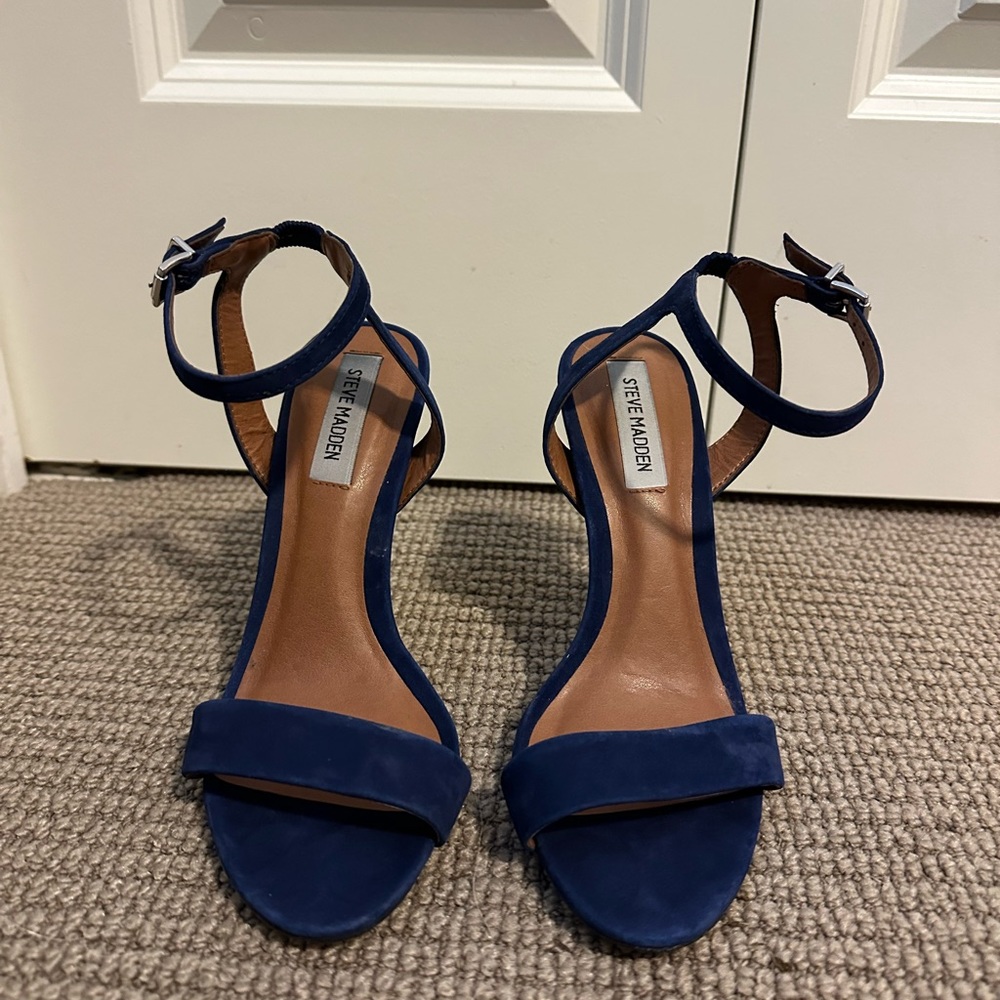 Velvet blue Steve Madden stiletto heels. Size 7